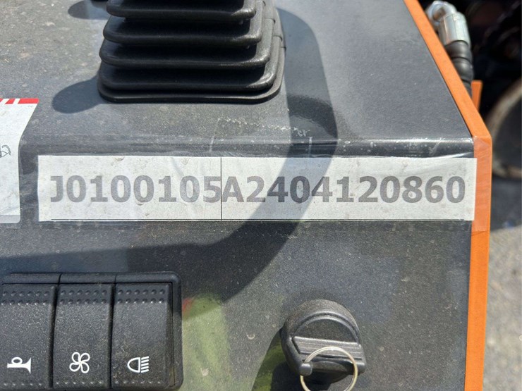 landhero-mini-skid-steer-loader-image-7