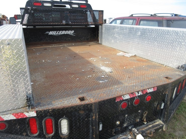 2013-gmc-3500-image-7