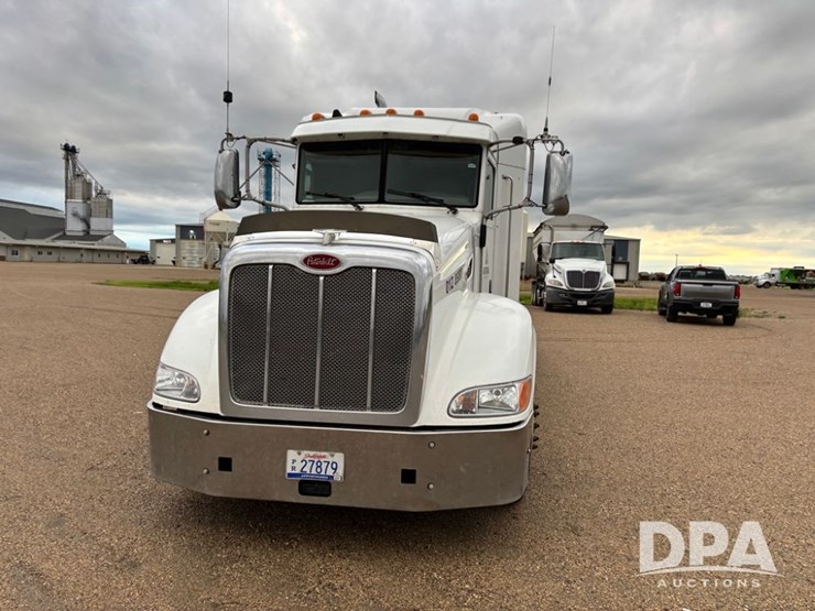 2012-peterbilt-386-image-21