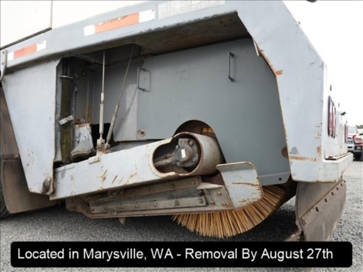 2002-gmc-t7500-image-35