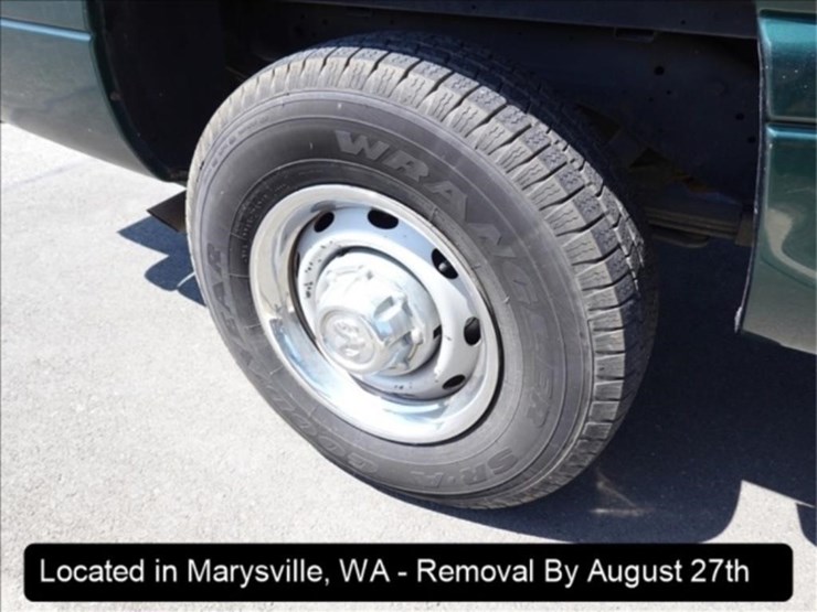 2001-dodge-2500-image-12