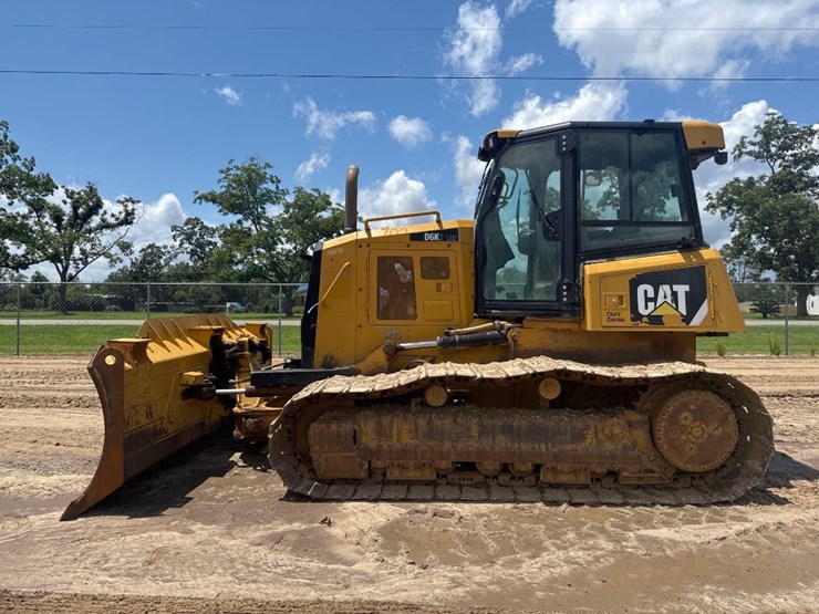2016-caterpillar-d6k2-lgp-image-1
