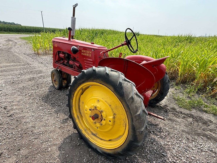 massey-ferguson-22-image-12