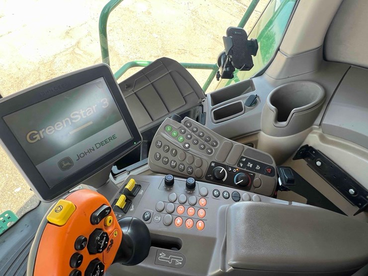 2021-john-deere-s680-image-38