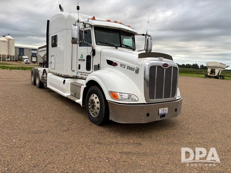 2012-peterbilt-386-image-23