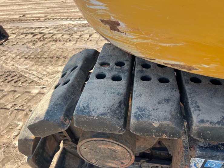 deere-85g-image-30