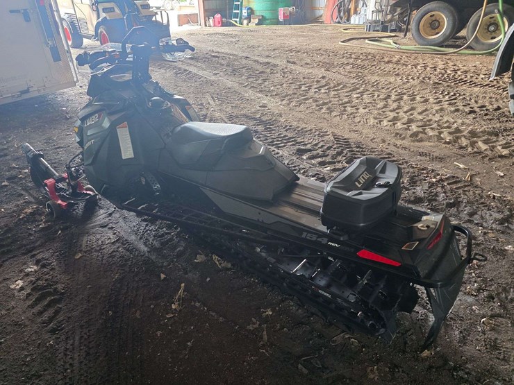 2018-ski-doo-summit-snowmobile,-154”-track,-600-e-tech,-electric-start,-6,565-miles,-comes-with-sled-image-7