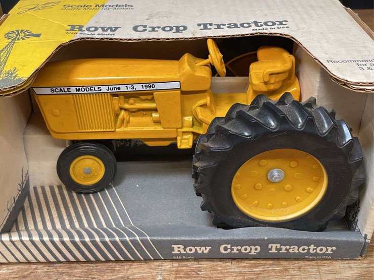 john-deere-16-image-3