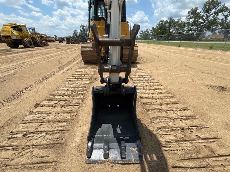 2015-bobcat-e35-image-24