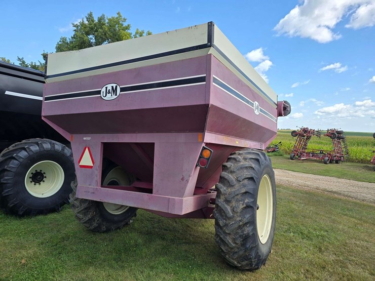j&m-525-image-10