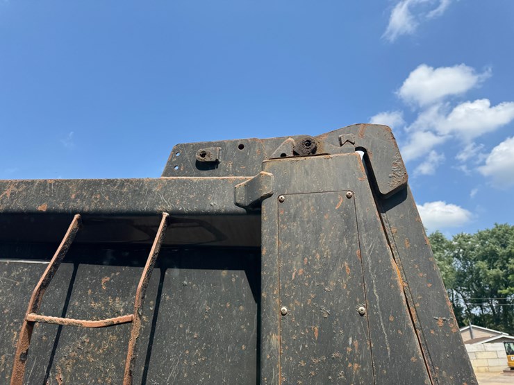 2018-western-star-4700sb-image-31