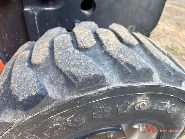 2018-jlg-g5-18a-image-8