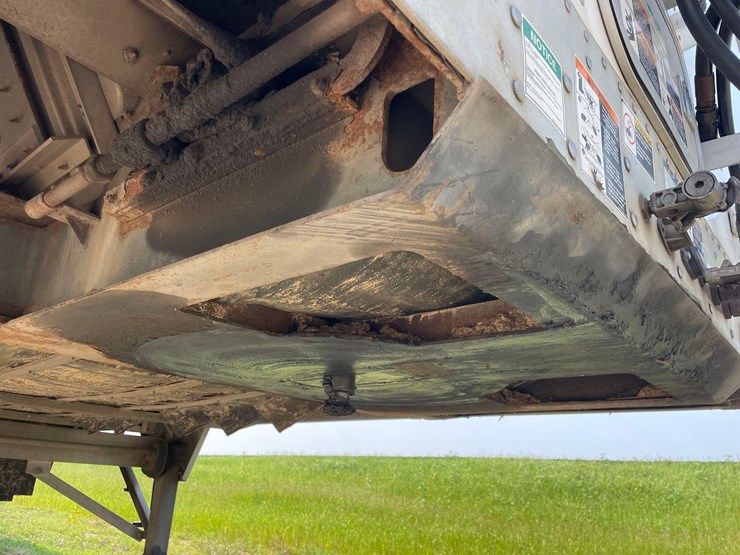 2014-wilson-grain-trailer-image-28