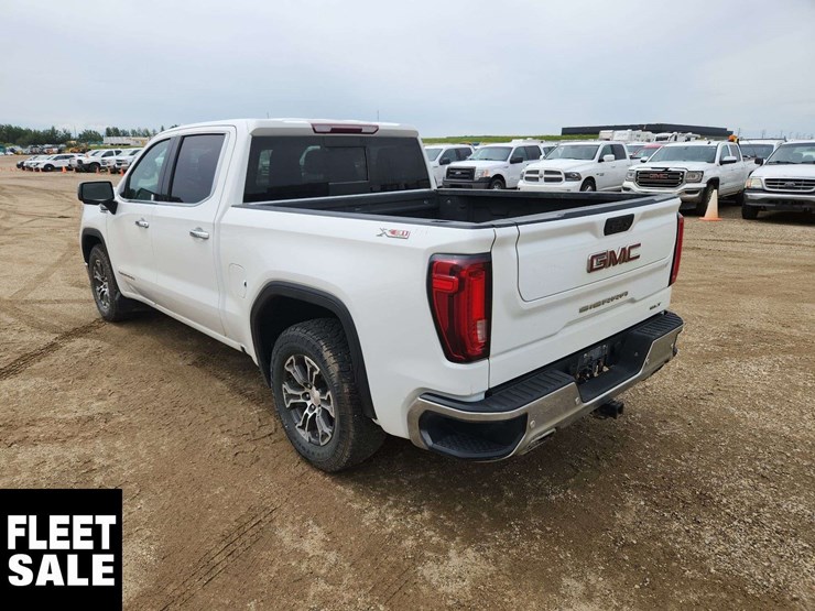 2020-gmc-sierra-1500-image-2