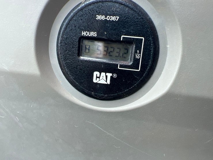 2015-caterpillar-326fl-image-41