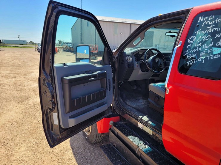 2013-ford-f650-image-10