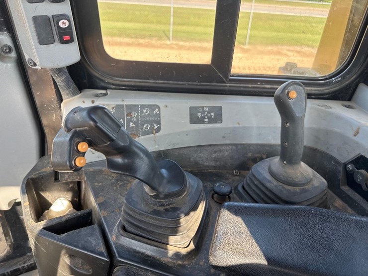 caterpillar-d6t-lgp-image-30