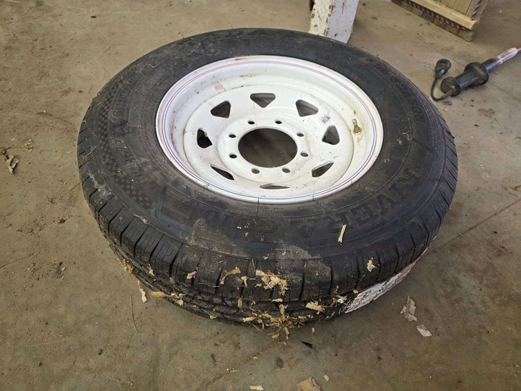 lt225/75r16-tire-on-7-bolt-rim,-new-image-1