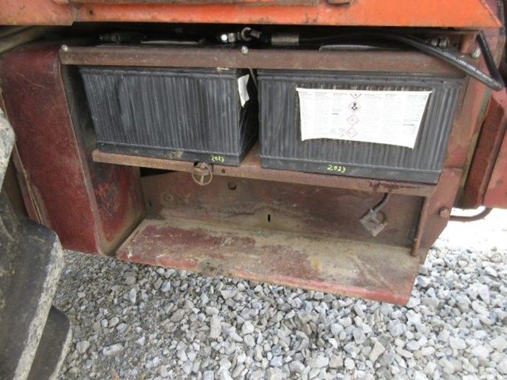 1977-agco-allis-7060-image-4