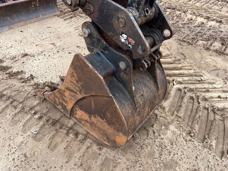 2012-bobcat-e80-image-20
