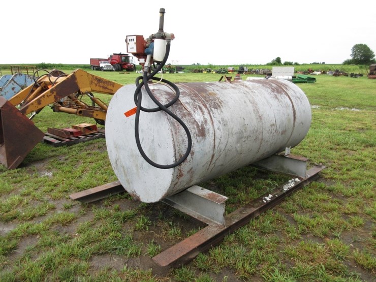 400-gal-fuel-barrel-on-skid-image-1