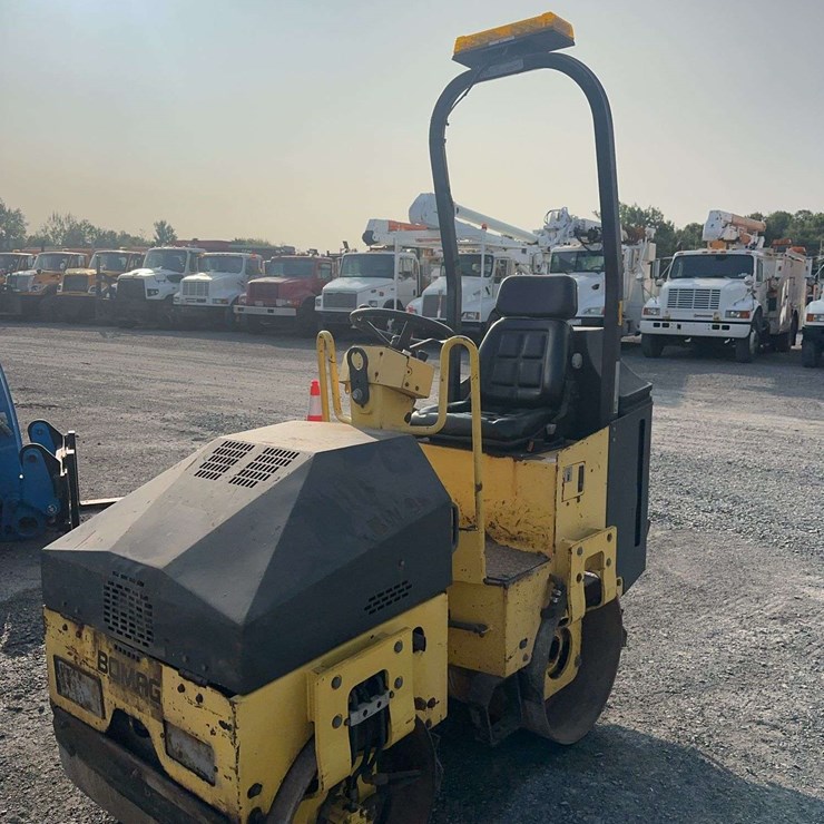 BOMAG BW900