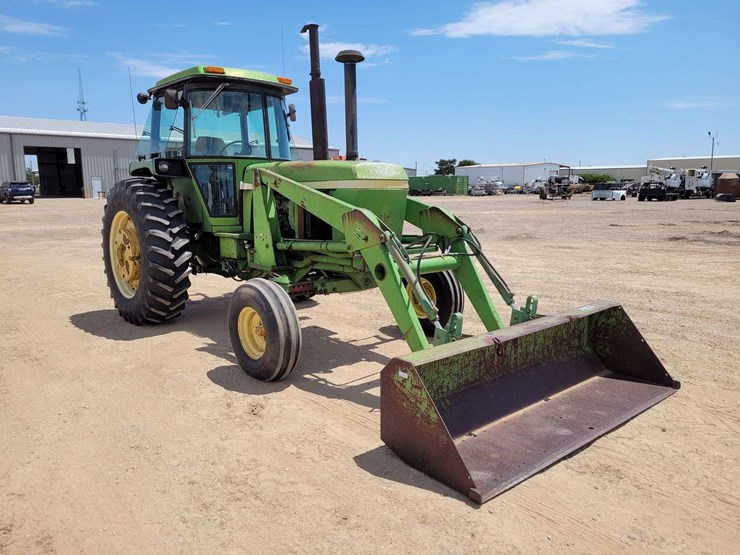 john-deere-4430-image-3