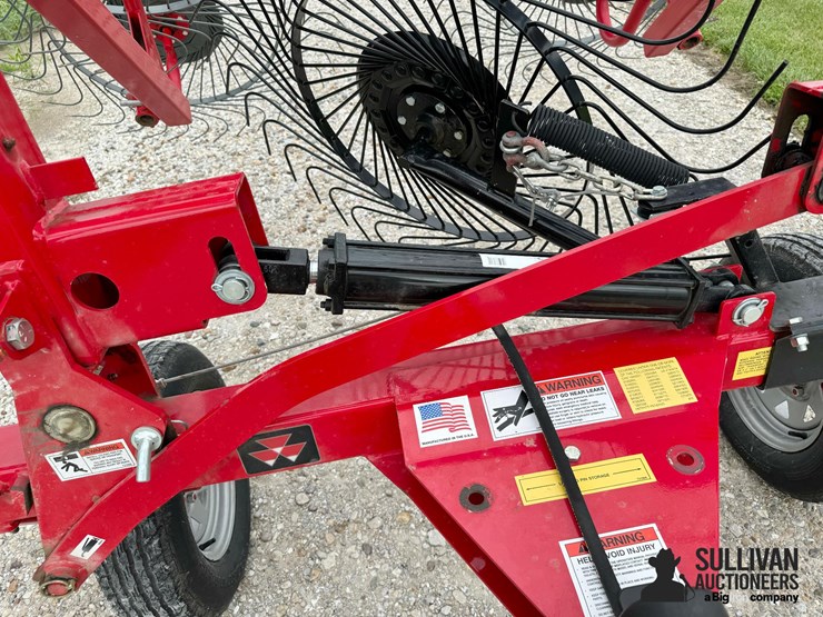 2019-massey-ferguson-1510-image-12