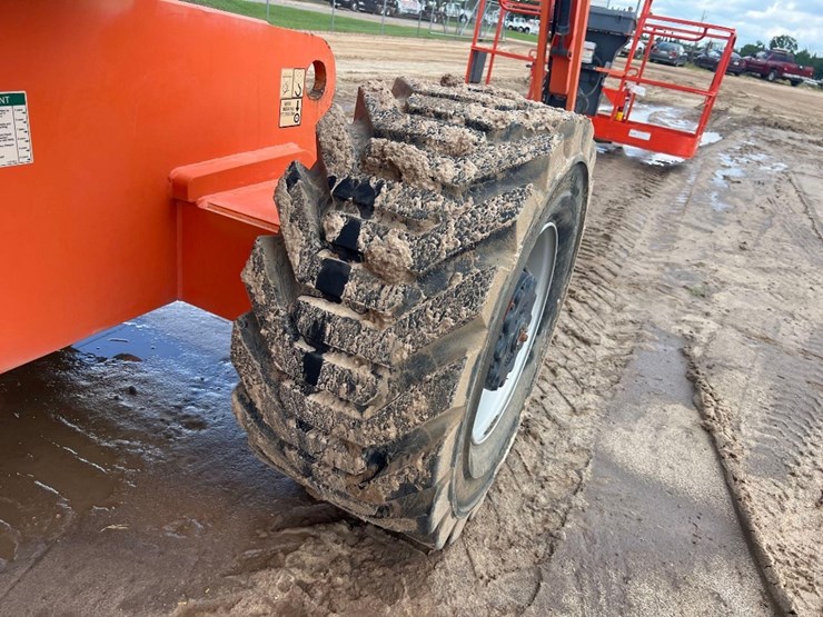 2008-jlg-800aj-image-11