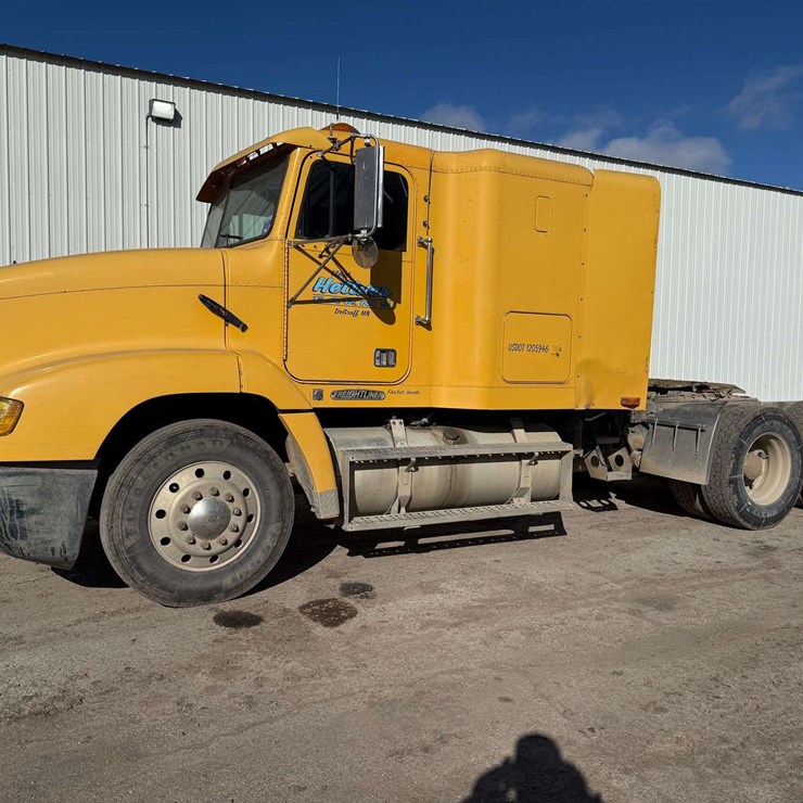 1993 FREIGHTLINER FLD112