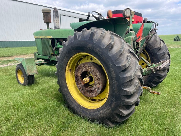 john-deere-4020-image-4