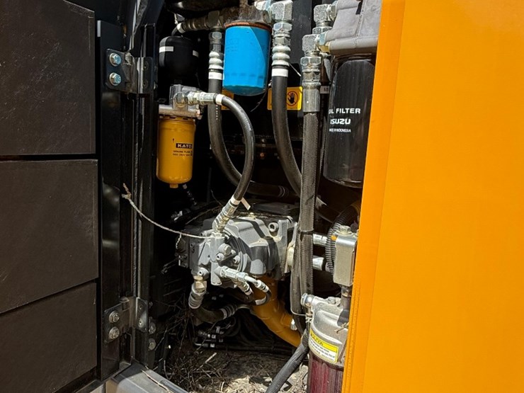 2020-kato-hd514mr-image-17