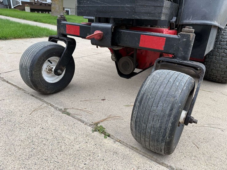 2003-bush-hog-zt250-image-17