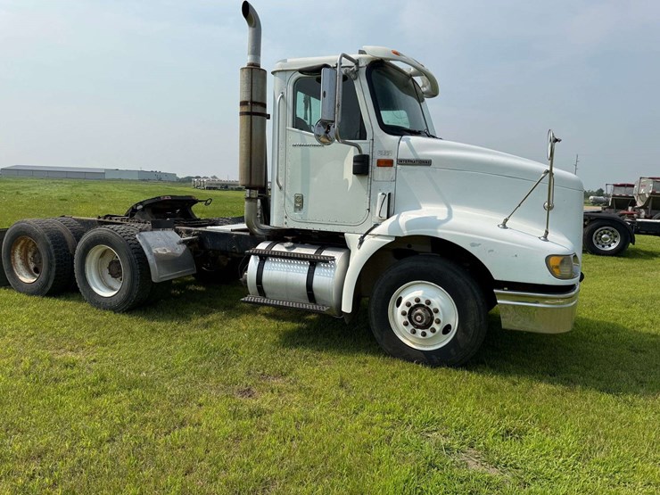 2000-international-9100-image-6