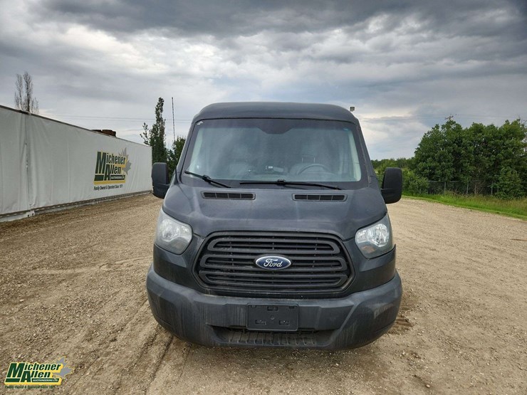 2015-ford-transit-image-22