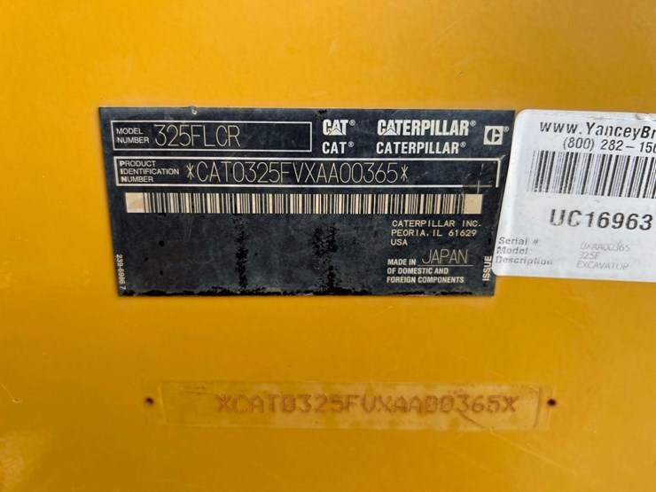 caterpillar-325fl-image-28