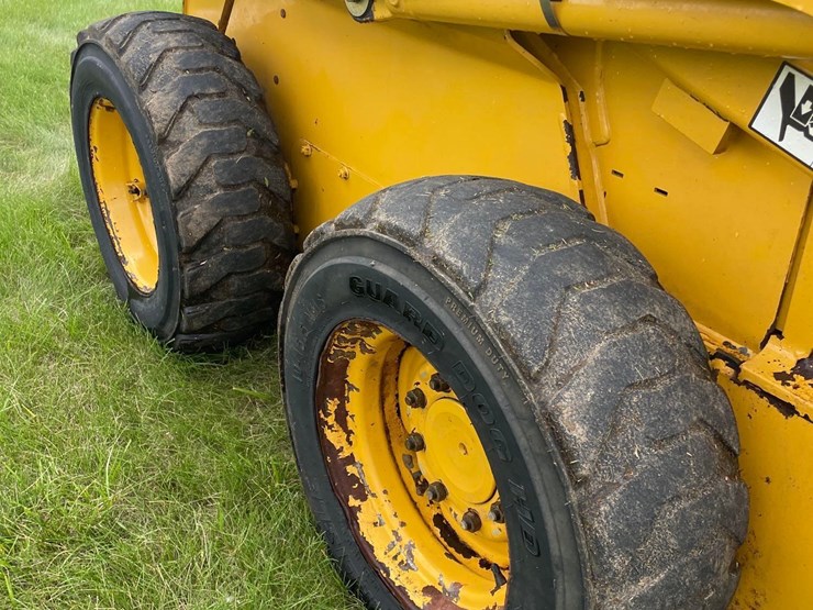 2006-john-deere-317-image-23