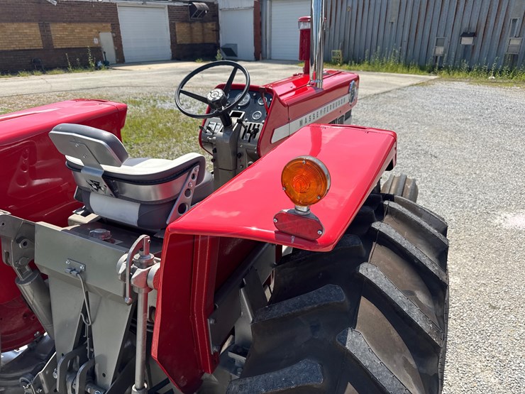 massey-ferguson-1130-image-12