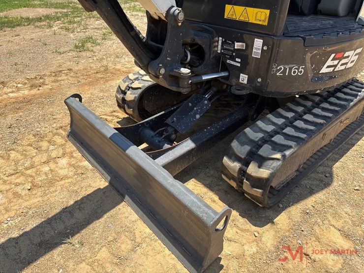 2021-bobcat-e26-image-11