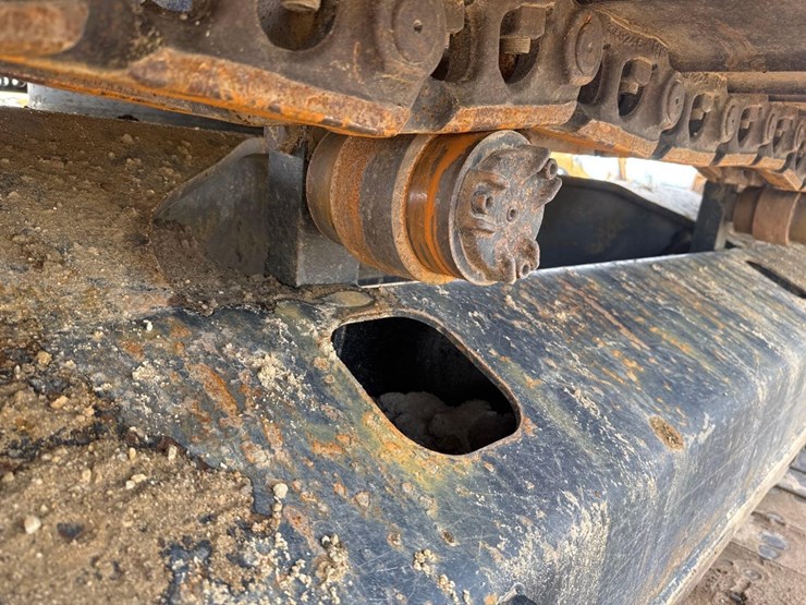 2018-caterpillar-326fl-image-15