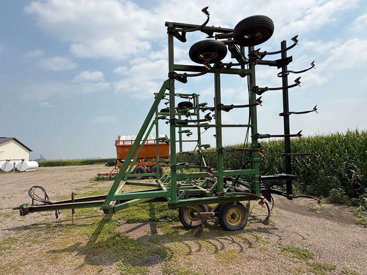 john-deere-1610-image-18