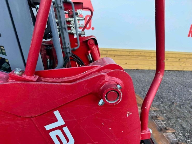2021-takeuchi-tl6r-image-36
