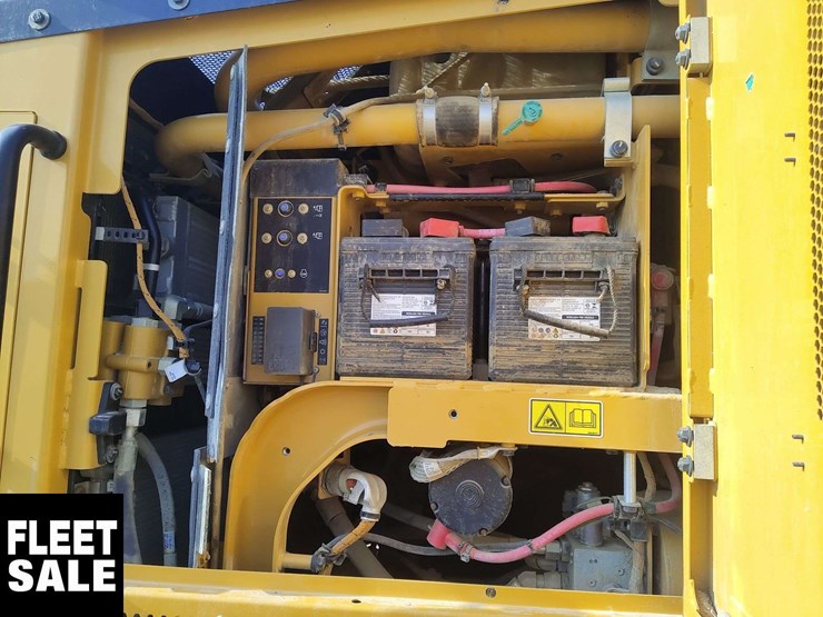 2020-caterpillar-14-image-30