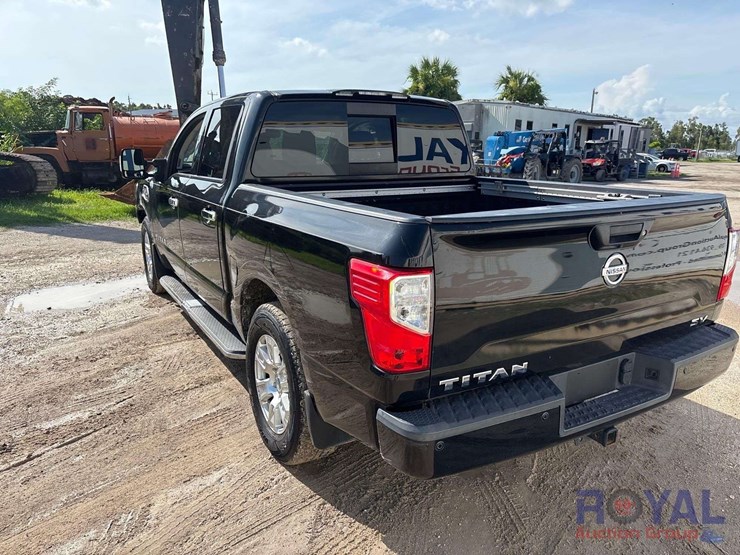 2017-nissan-titan-image-4