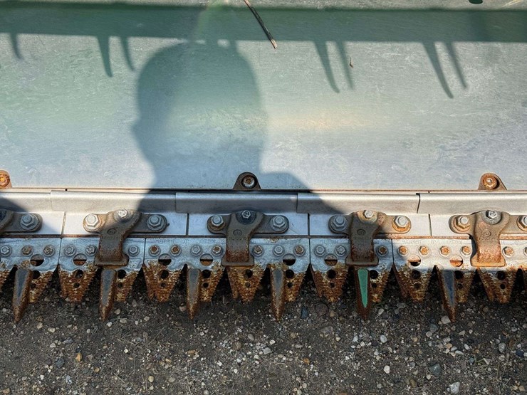 2011-john-deere-635f-image-11