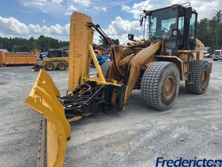 caterpillar-938h-image-1