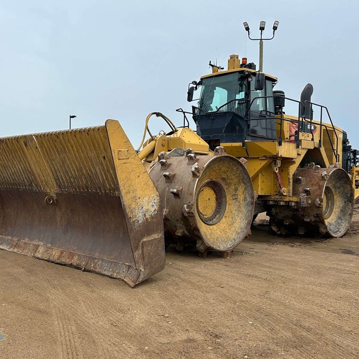 2016 CATERPILLAR 836K