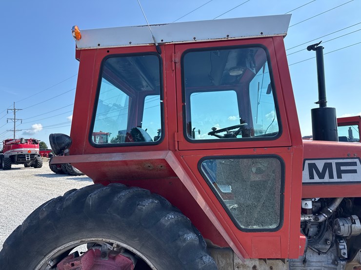 massey-ferguson-1085-image-17