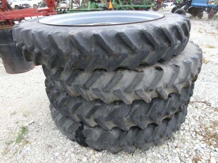 (4)-320-x-90-r50-tires-and-rims-image-1
