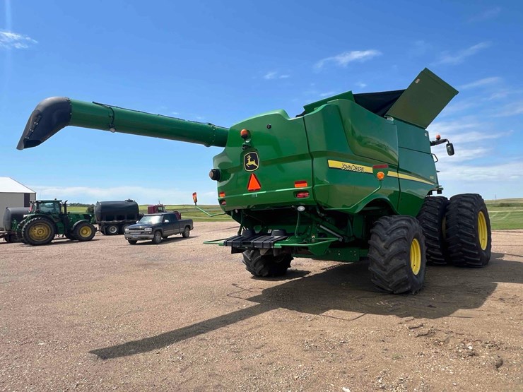 2021-john-deere-s680-image-8